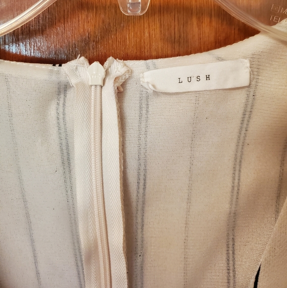 Striped Romper - Picture 3 of 5